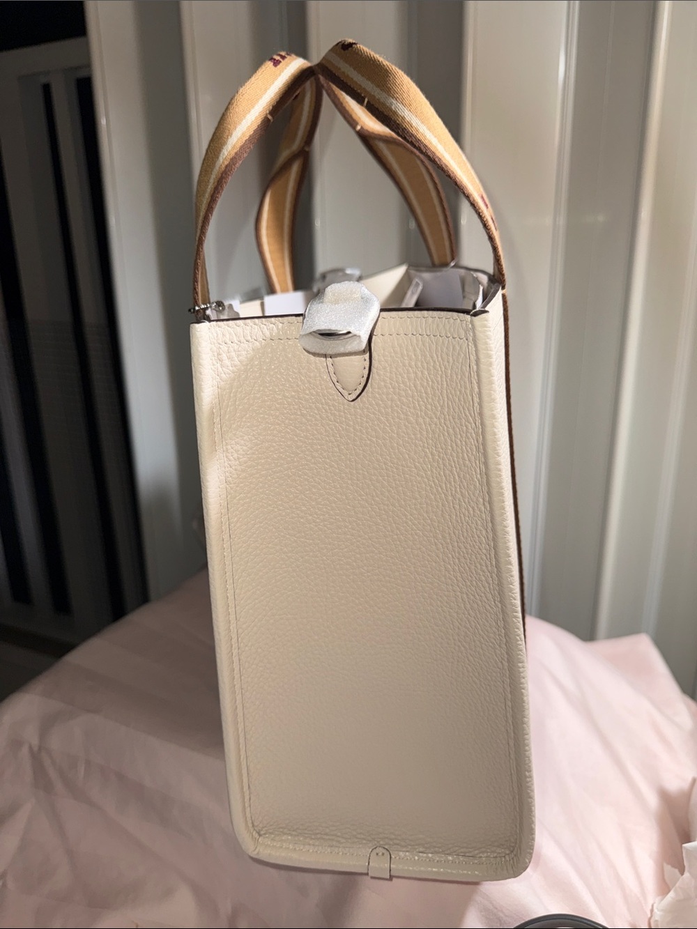 NWT - COACH “Smith” Tote. Chalk multi Pebble LeatherTote with Webbing handle - Picture 4 of 8